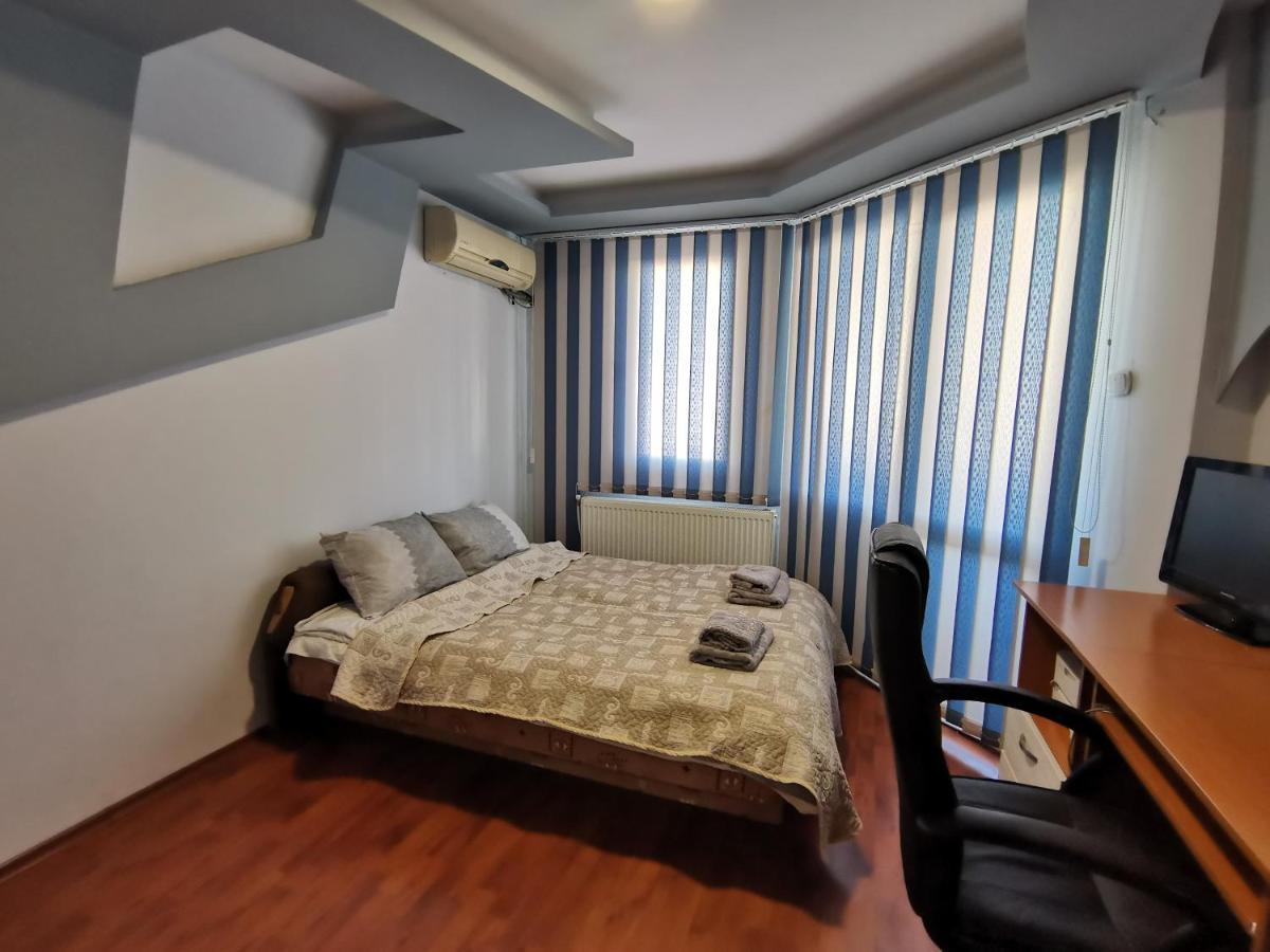 Central Apartment Targovishte Екстериор снимка