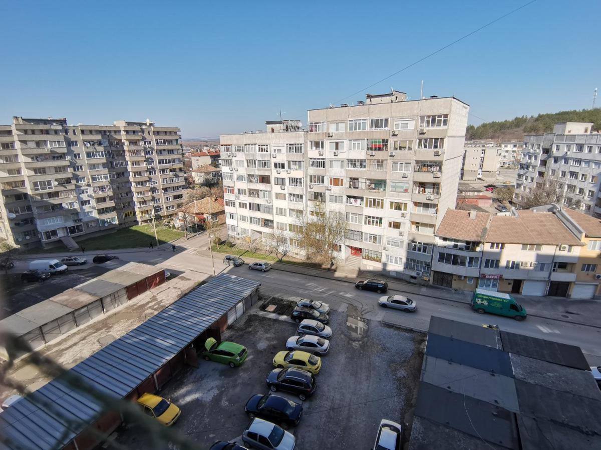 Central Apartment Targovishte Екстериор снимка